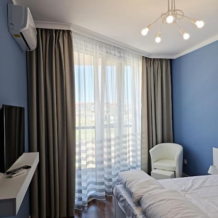 Raya Apartment Atlantis Atmosphere Burgas Esterno foto